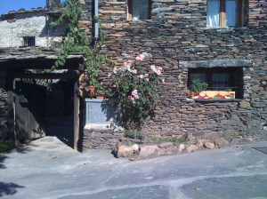 Robleluengo, Campillo de Ranas